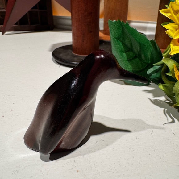 Vintage Hand carved Ironwood Penguin. - Picture 2 of 5